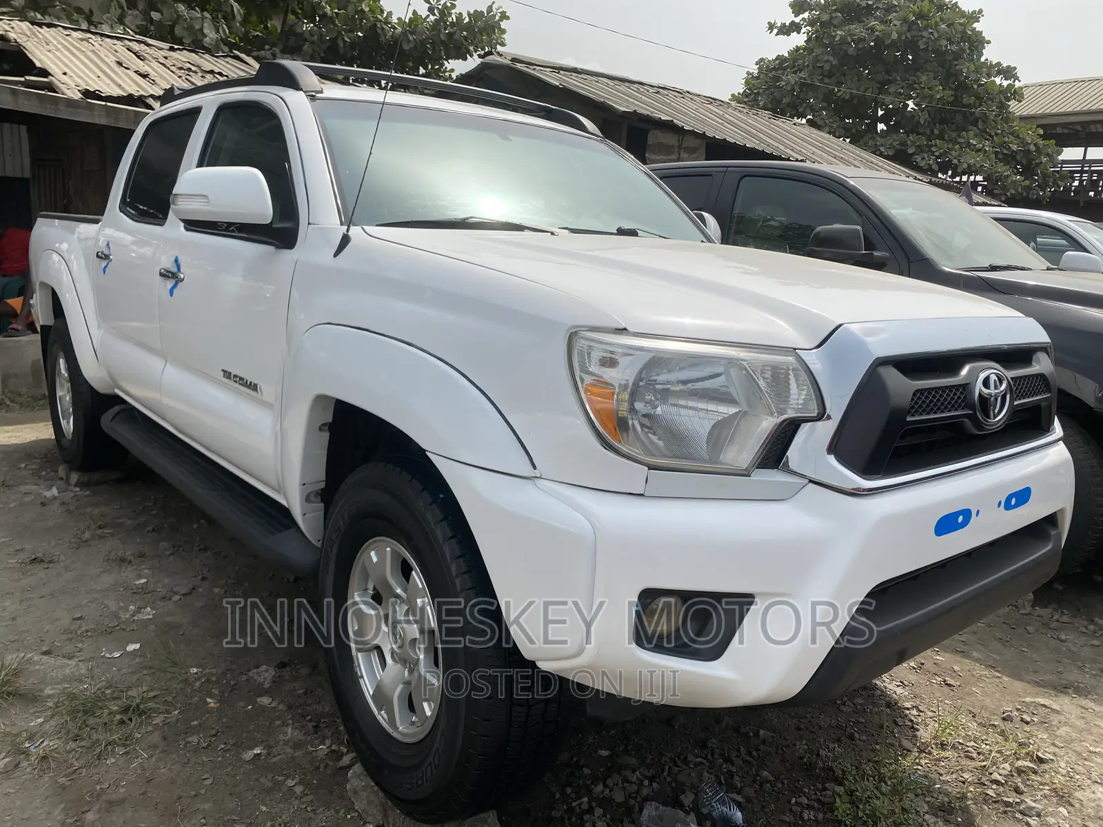 Toyota Tacoma 2014 White