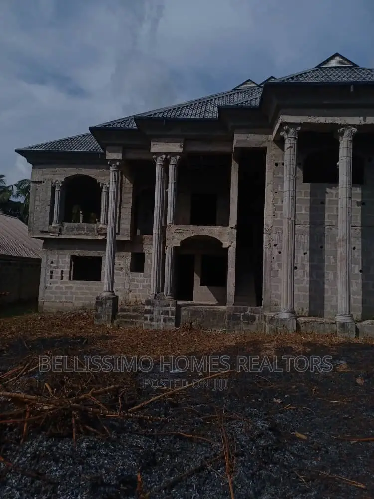 6bdrm Duplex in Ibereko, Badagry for sale