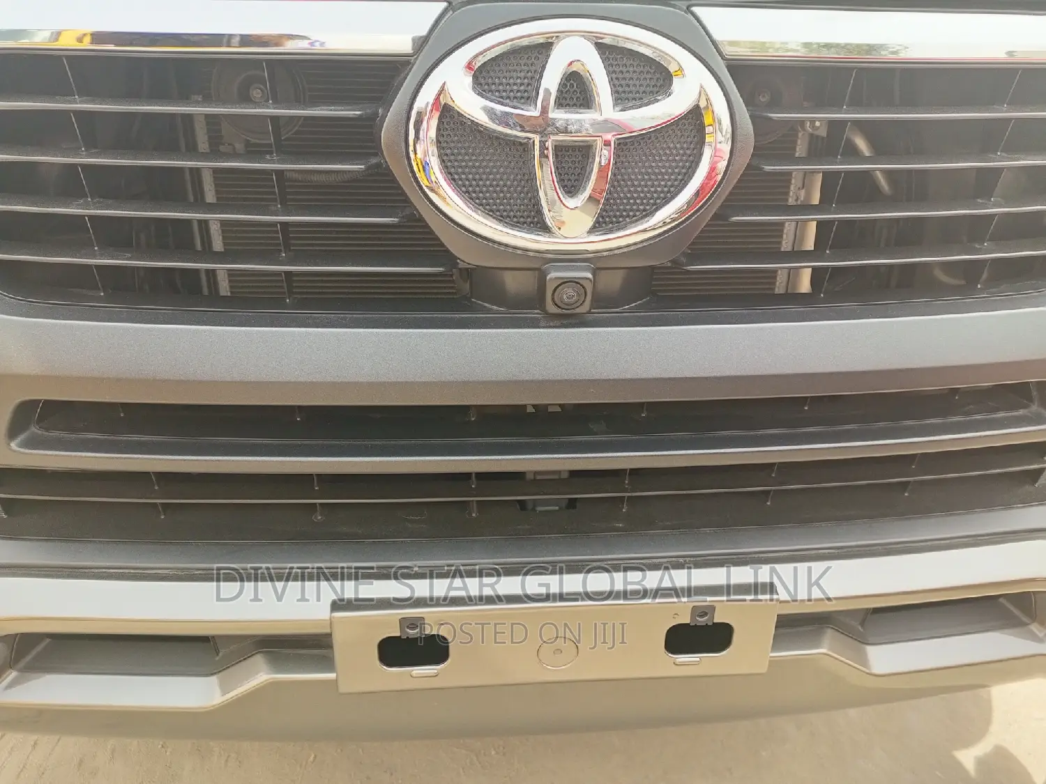 New Toyota Hilux 2023 Black