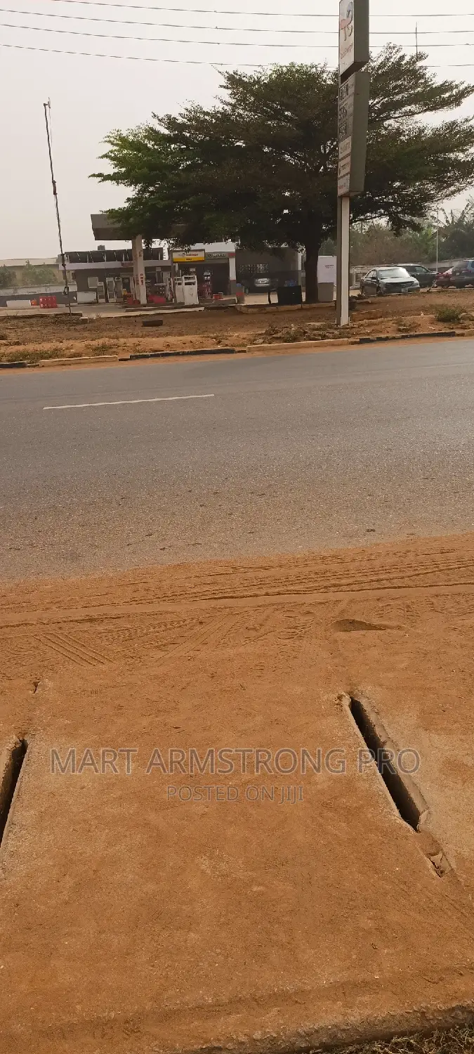 Commercial Plot of Land Close to the Major Road