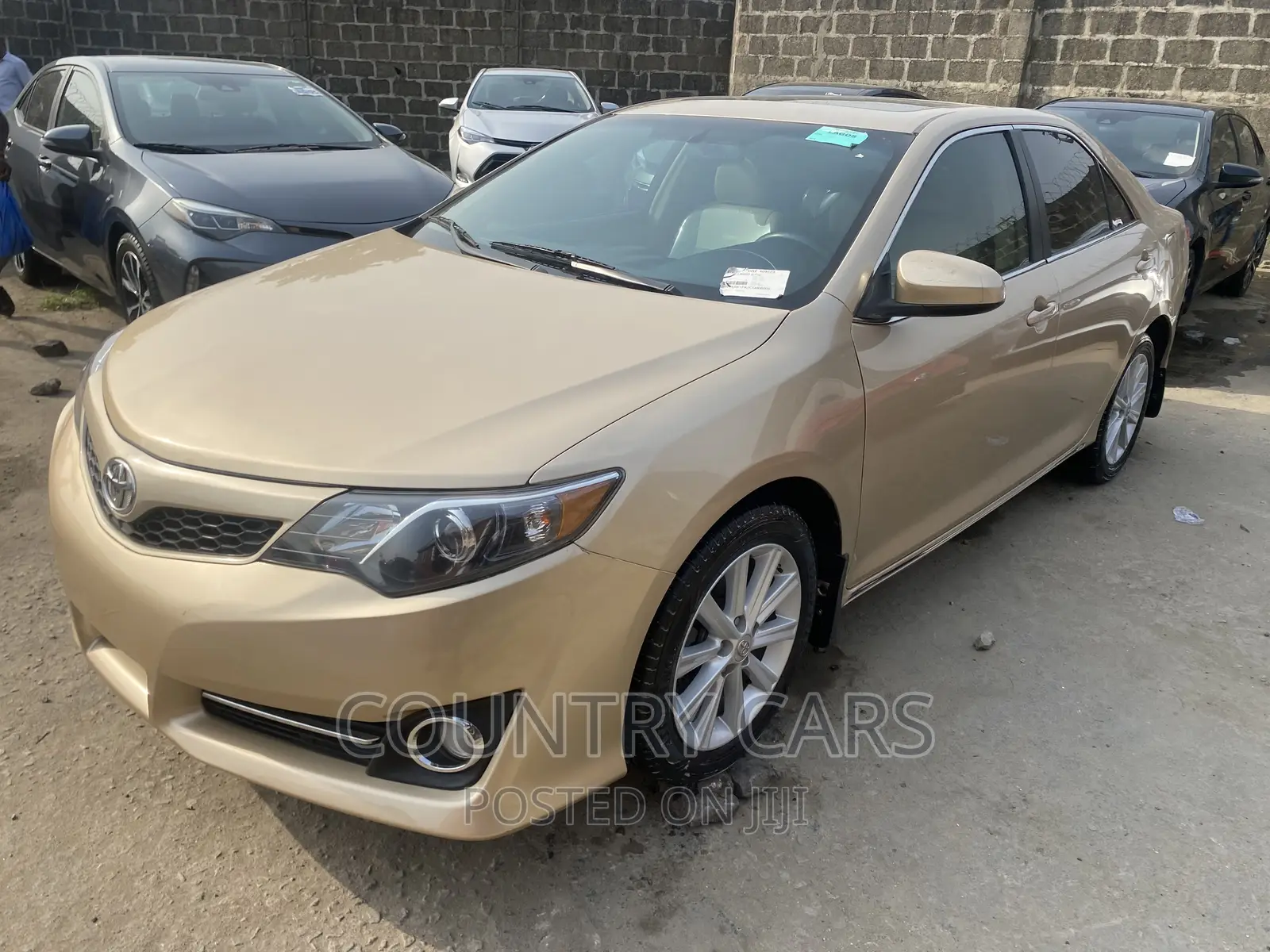 Toyota Camry 2012 Gold