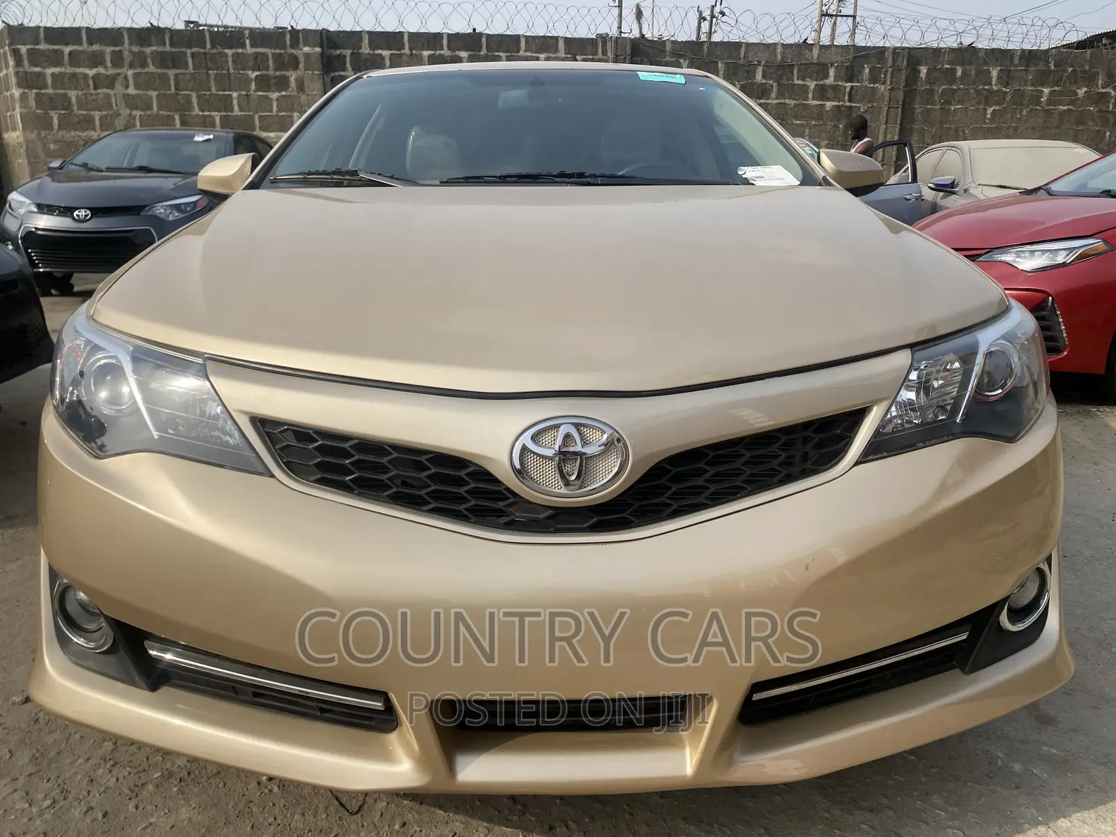 Toyota Camry 2012 Gold