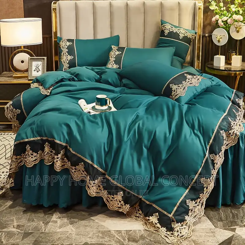 Imported Duvet + Bedspread +4 Pillow Covers(6by7)