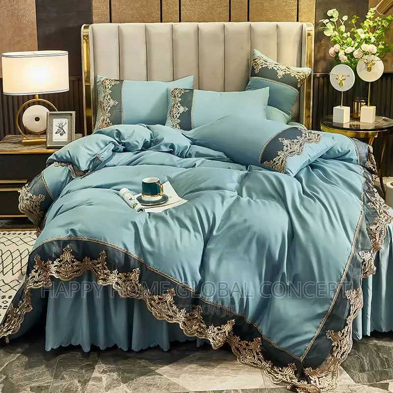 Imported Duvet + Bedspread +4 Pillow Covers(6by7)