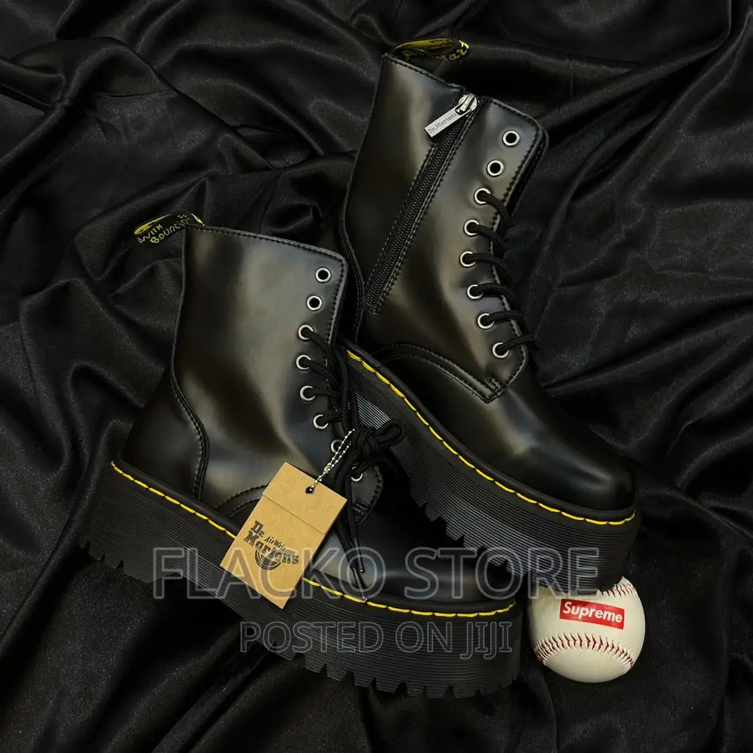 Original Dr Martens 1460 Smooth Leather Lace Up Boots