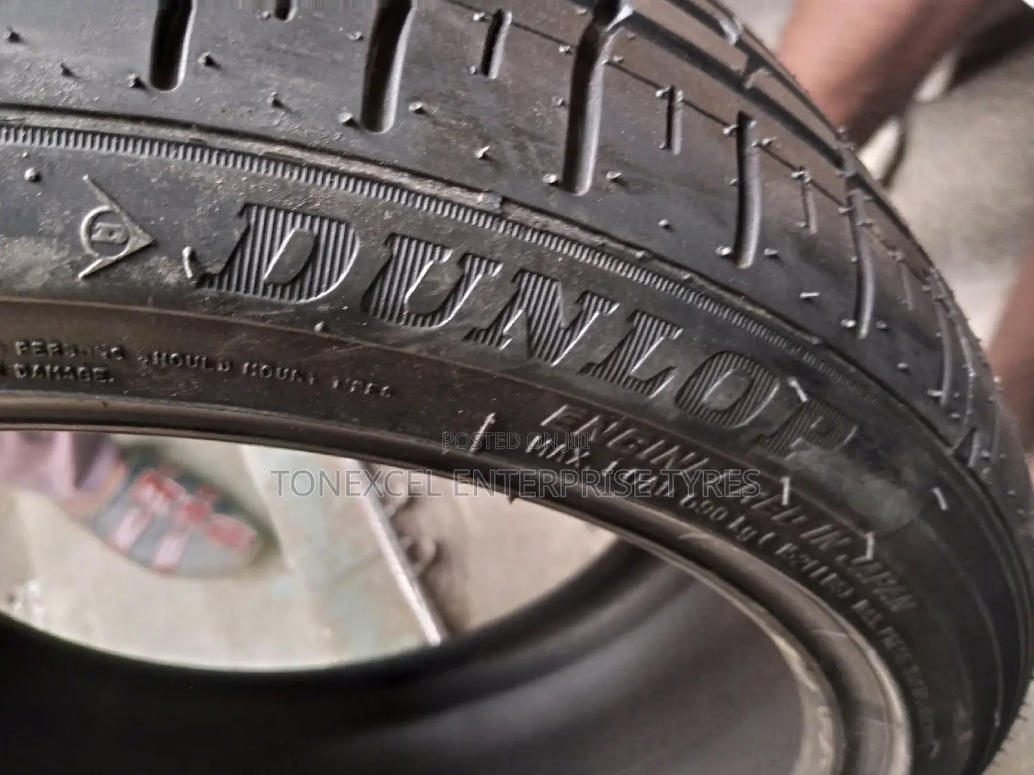 Dunlop 235/40/18 Japan 18months Warranty