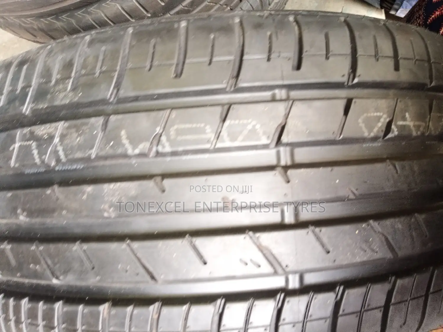 Dunlop 235/40/18 Japan 18months Warranty