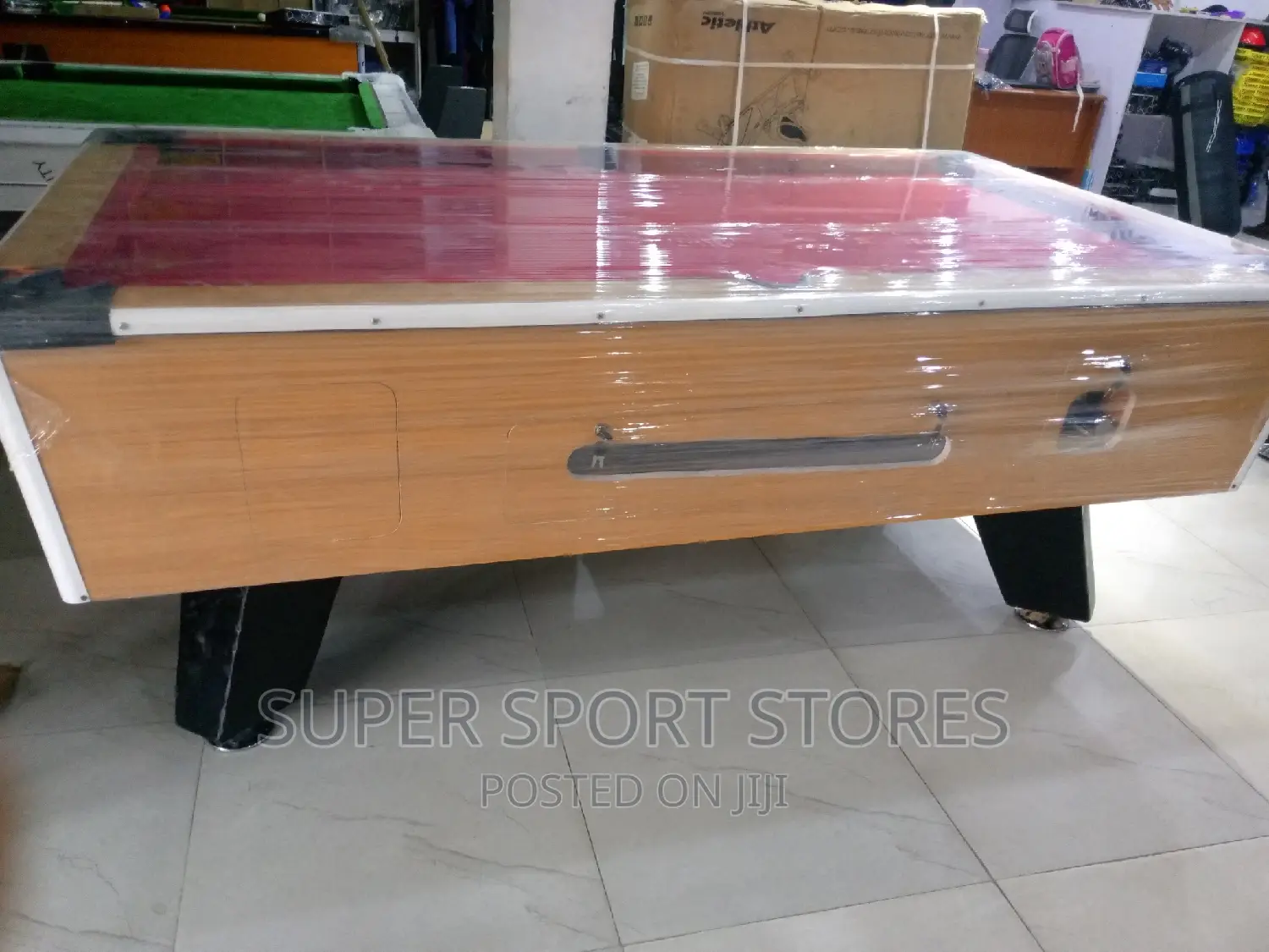 Super Clean Snooker Table