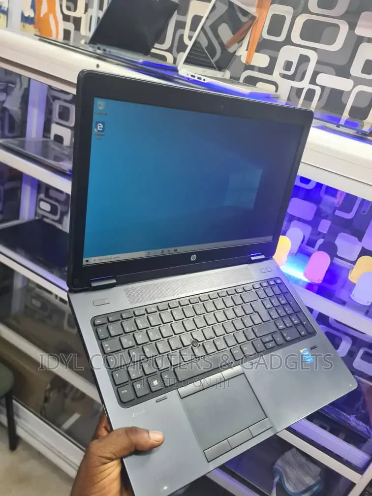 Laptop HP ZBook 15u 16GB Intel Core I7 SSD 1T