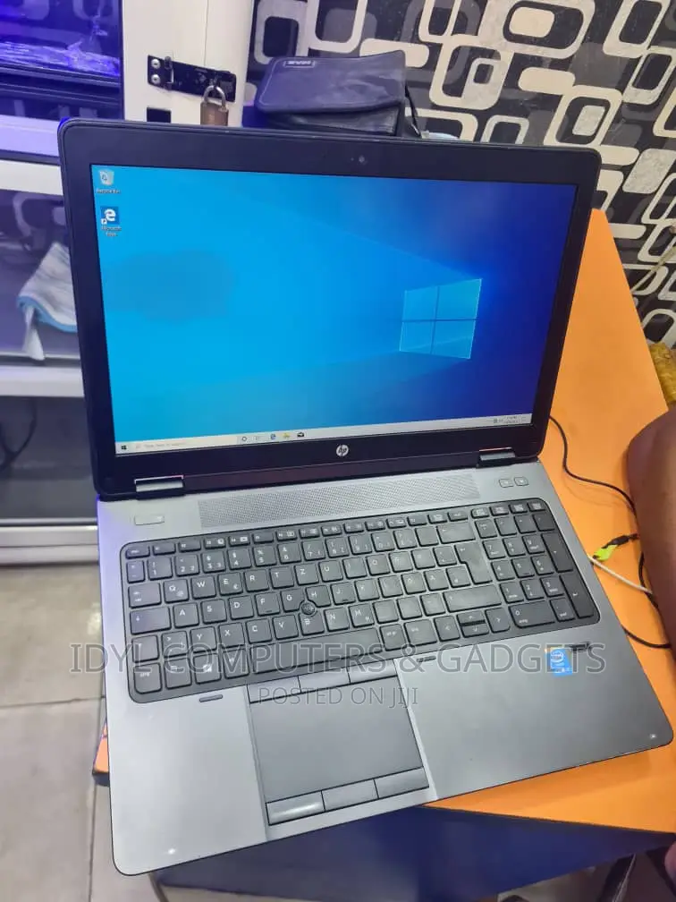Laptop HP ZBook 15u 16GB Intel Core I7 SSD 1T