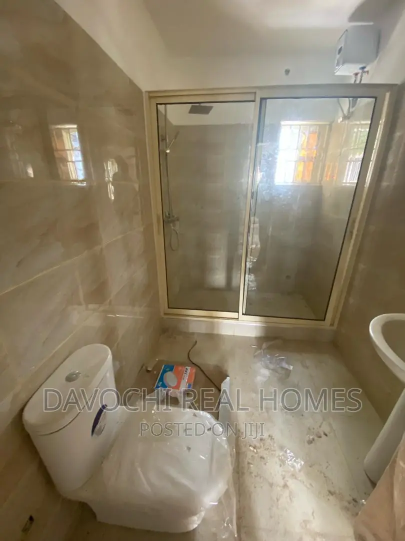 3bdrm Apartment in Lekki Phase One for rent