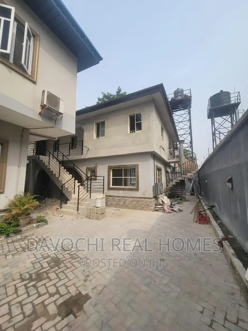 3bdrm Apartment in Lekki Phase One for rent