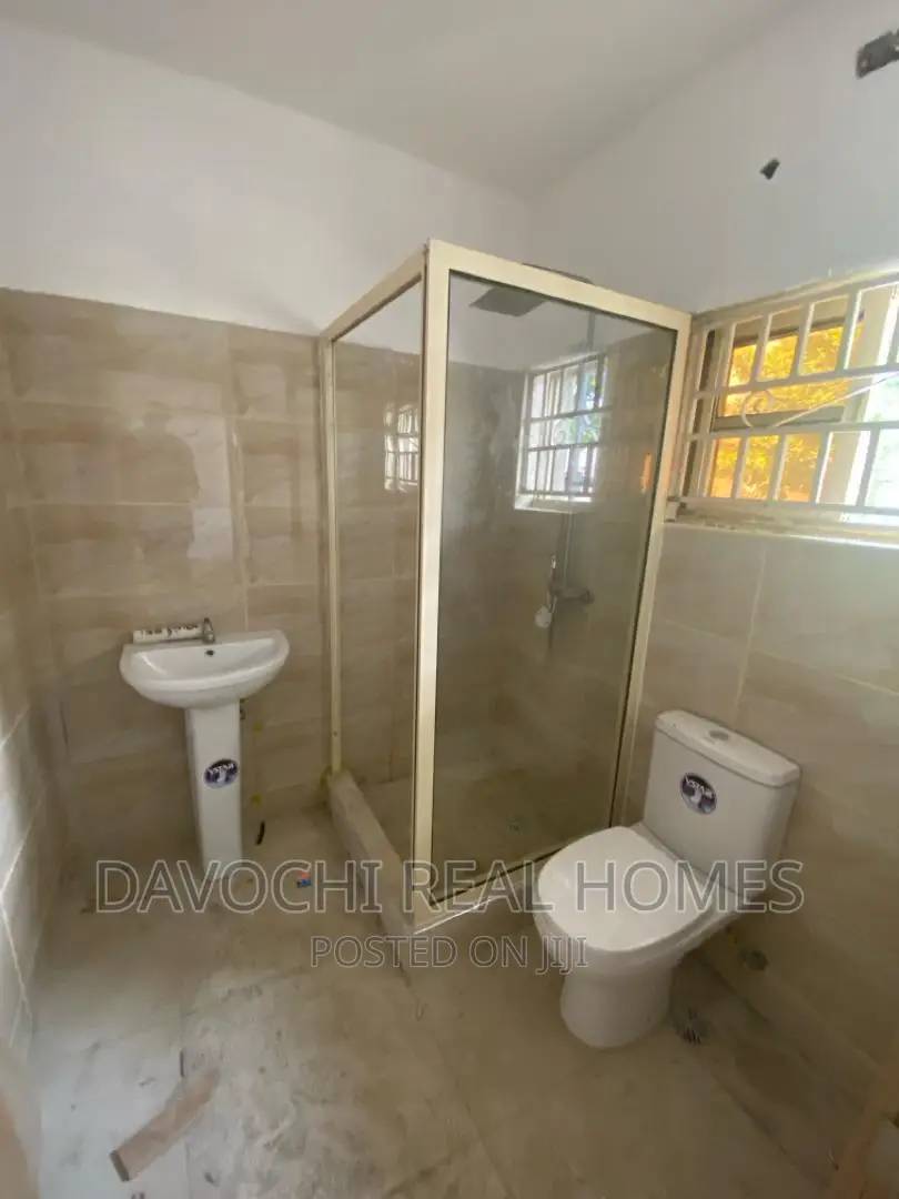 3bdrm Apartment in Lekki Phase One for rent