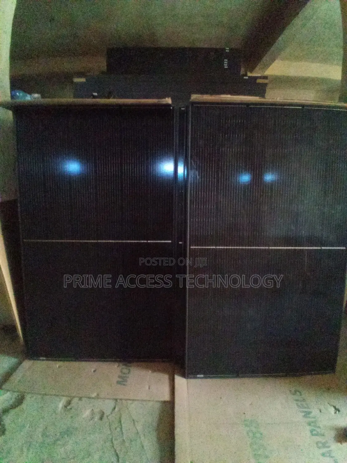 High Quality 550watts Black Face Solar Panel