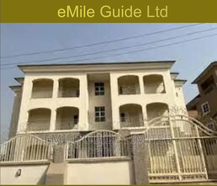 19bdrm Apartment in Emile Guide, Durumi for sale