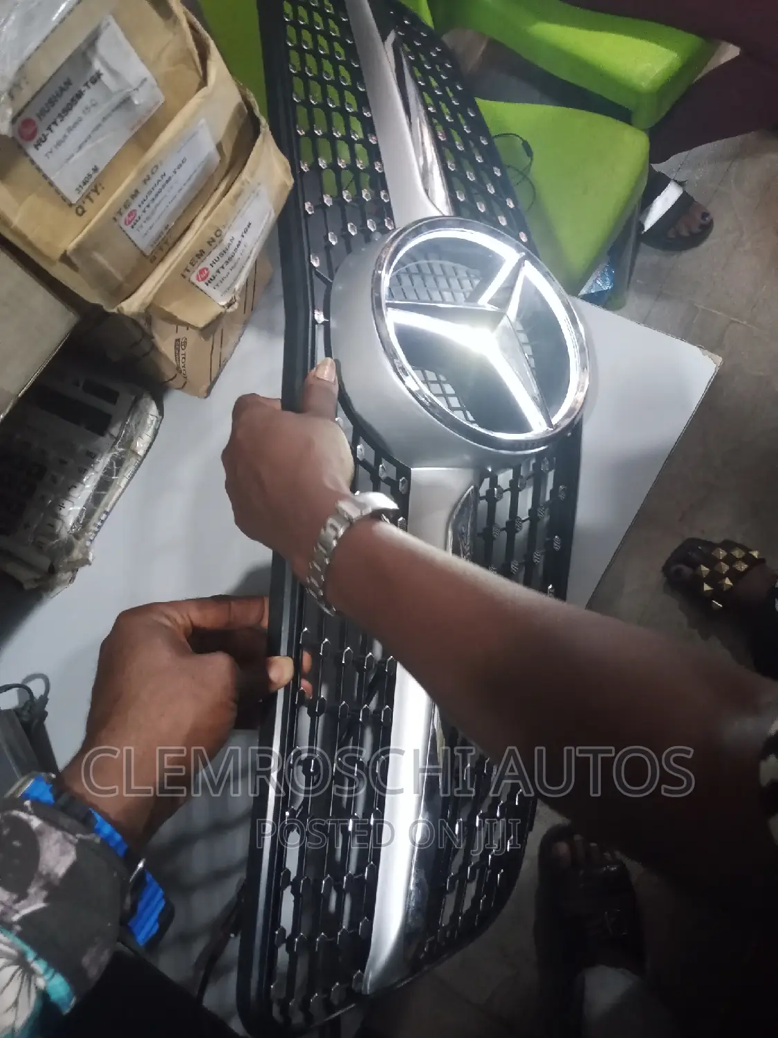 High Quality Certified New LED Front Grill C300 2008-2011