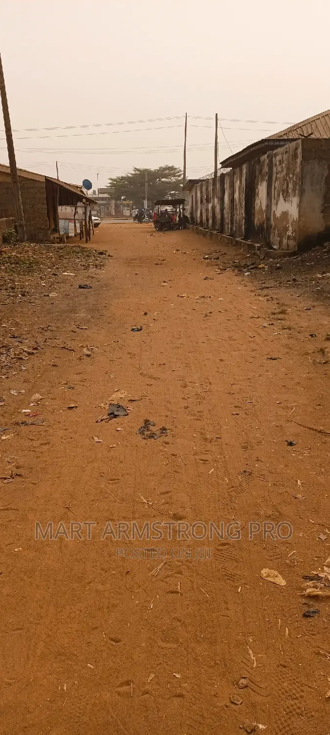 3bdrm Bungalow in Adamo Itokin Rd for sale