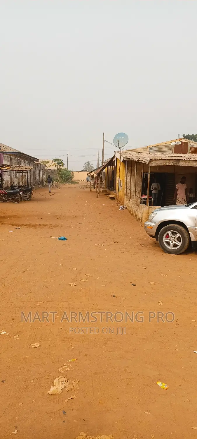 3bdrm Bungalow in Adamo Itokin Rd for sale