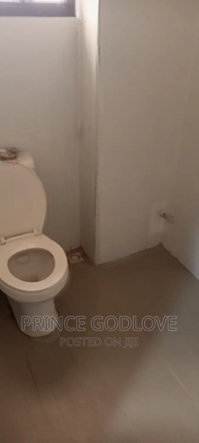 2bdrm Block of Flats in Rockville Estate, Dawaki for rent