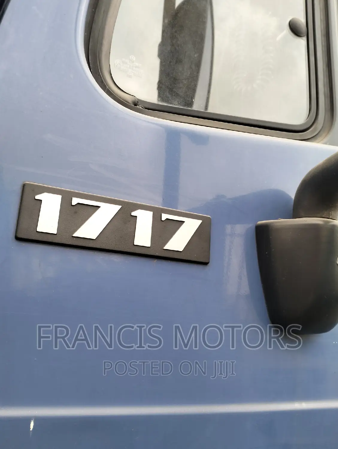 Mercedes Benz 1717 Truck