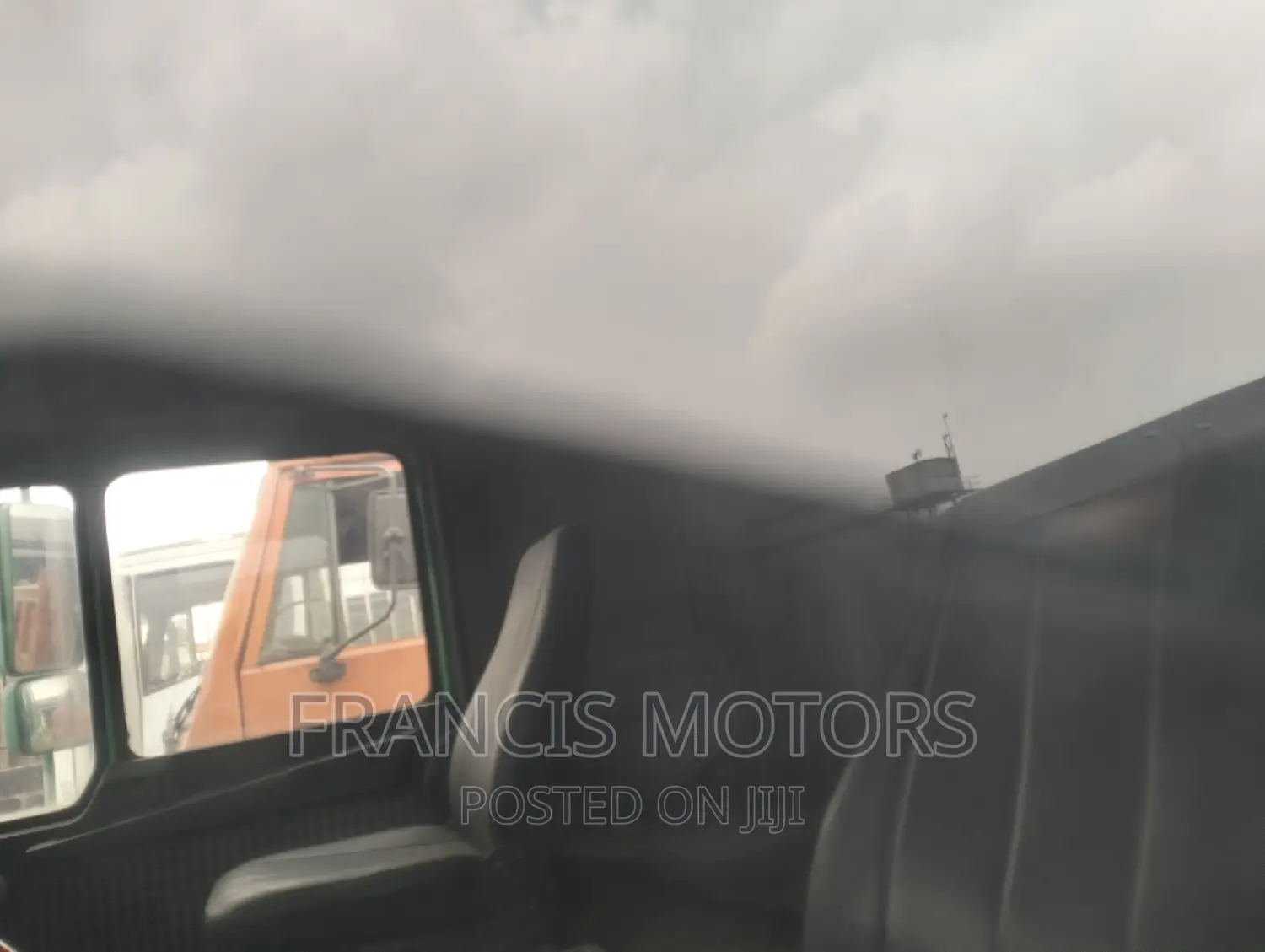 Man Diesel Truck 2000 (Cap and Chassis)