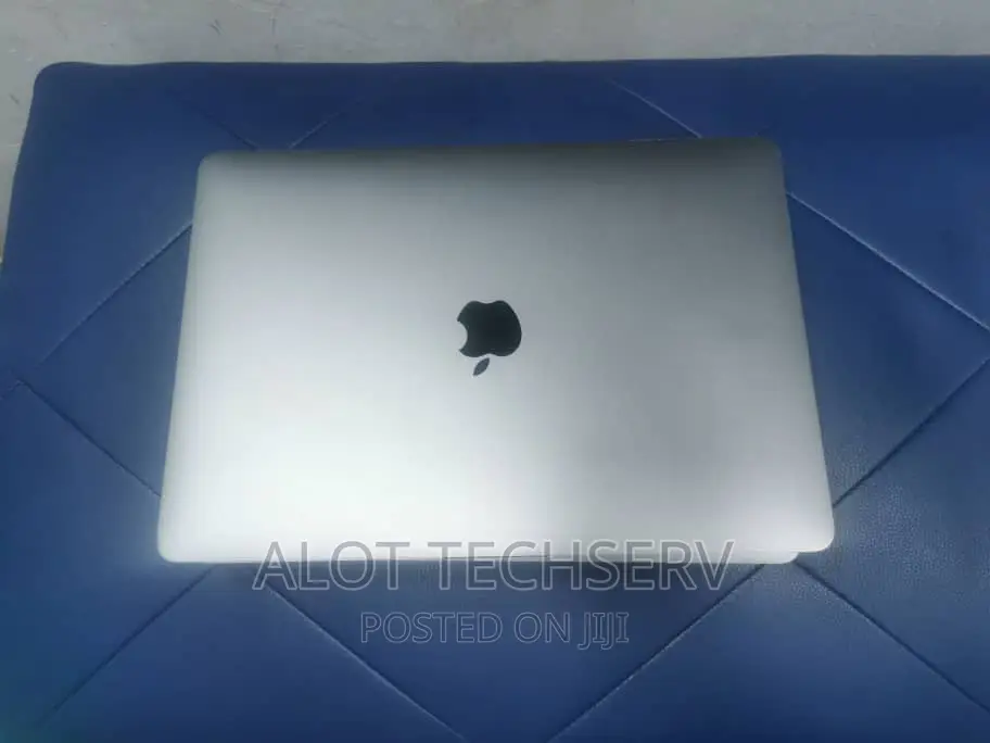 Laptop Apple MacBook Pro 2017 16GB Intel Core I7 SSD 512GB