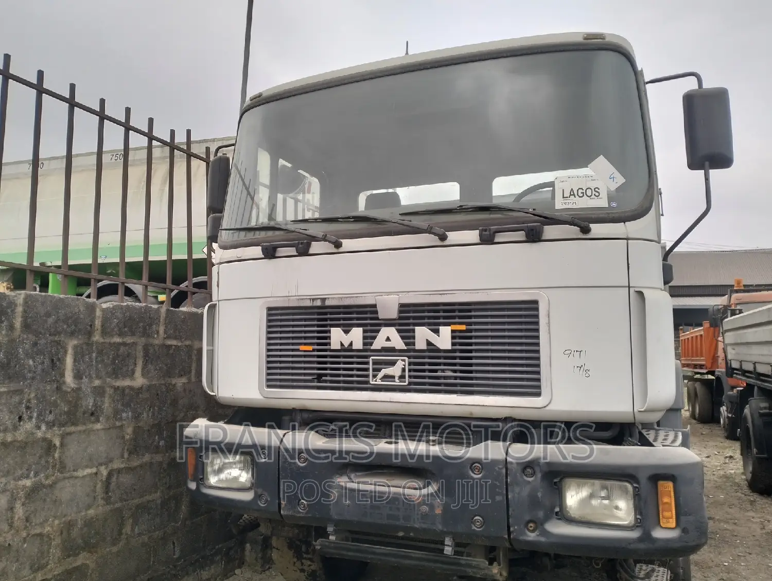 Man Tipper 27-403