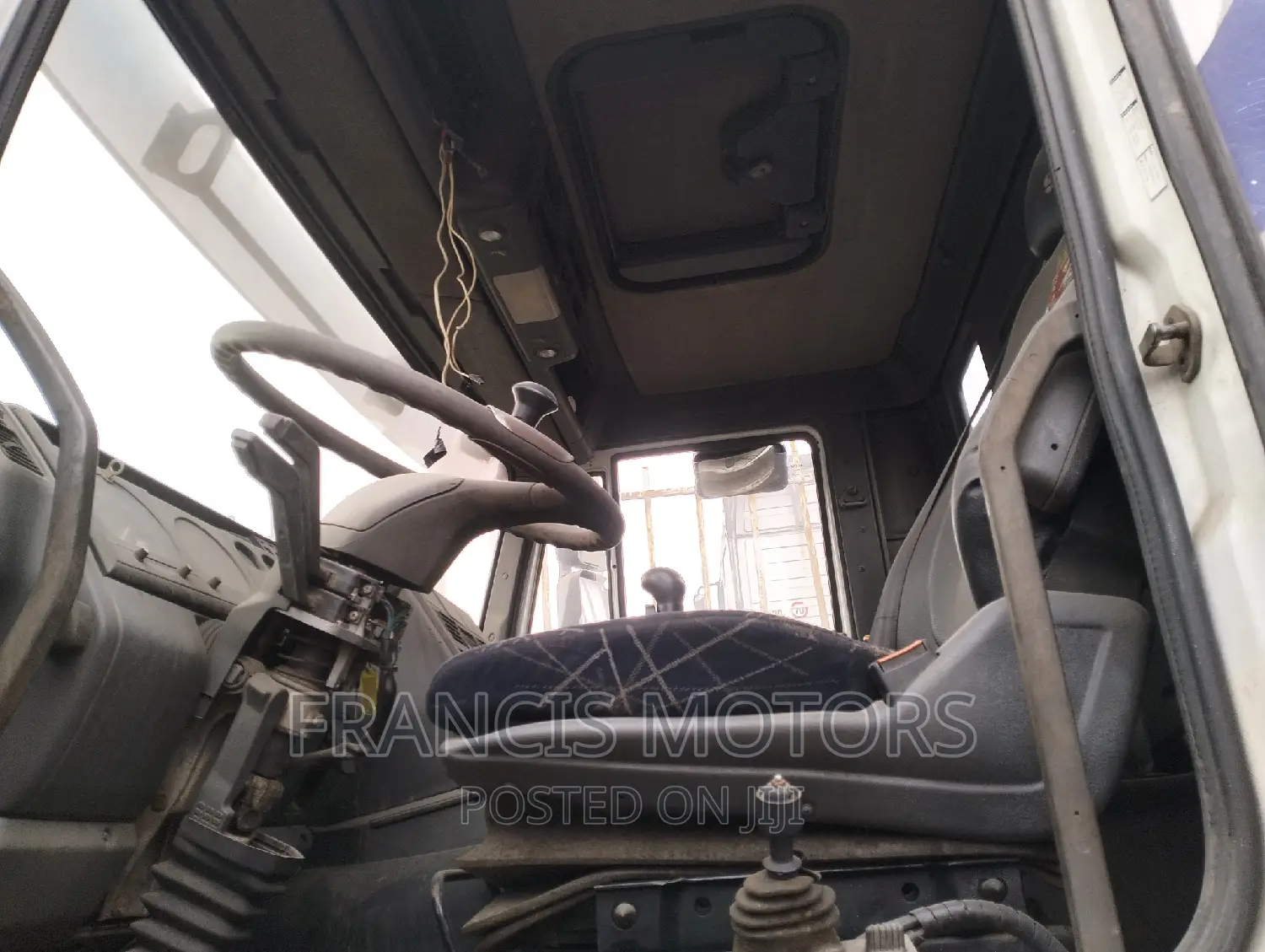 Foreign Used Iveco Truck 10 Tires.