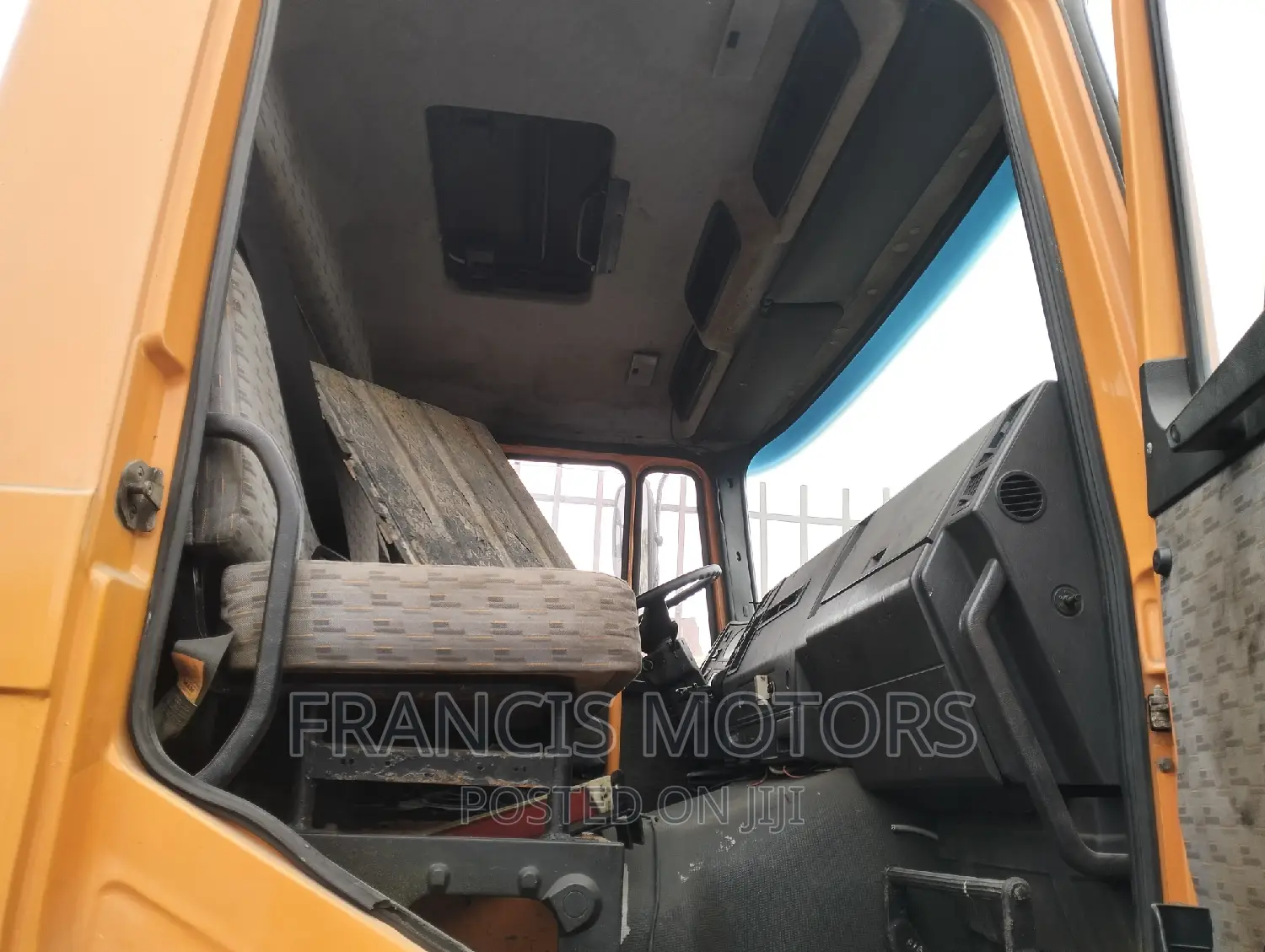 1998 Man Diesel Tipper Truck (6 Tires)