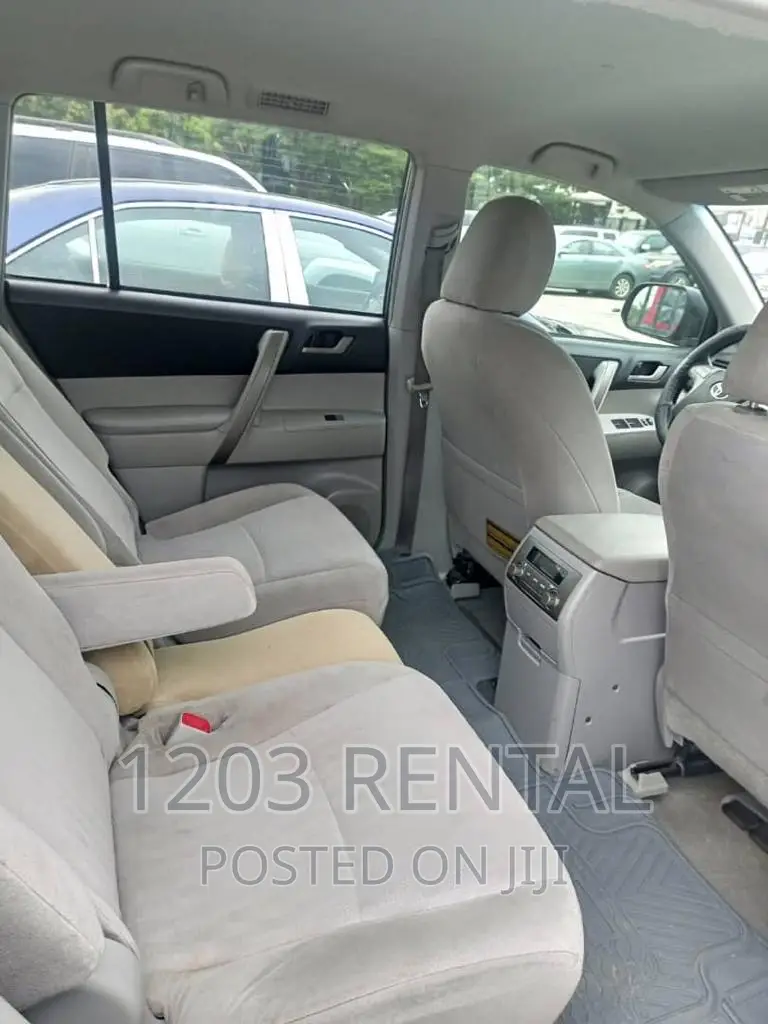 Toyota Highlander Now Available for Hire
