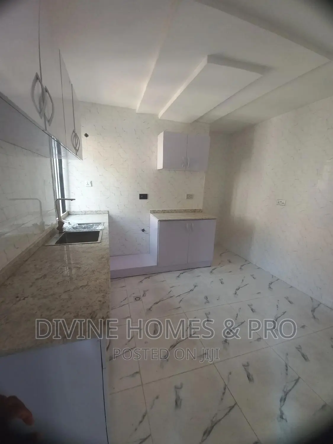3bdrm Block of Flats in Life Camp for rent