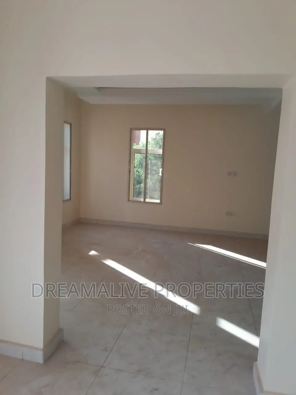 5bdrm Duplex in An Estate, Dawaki for sale