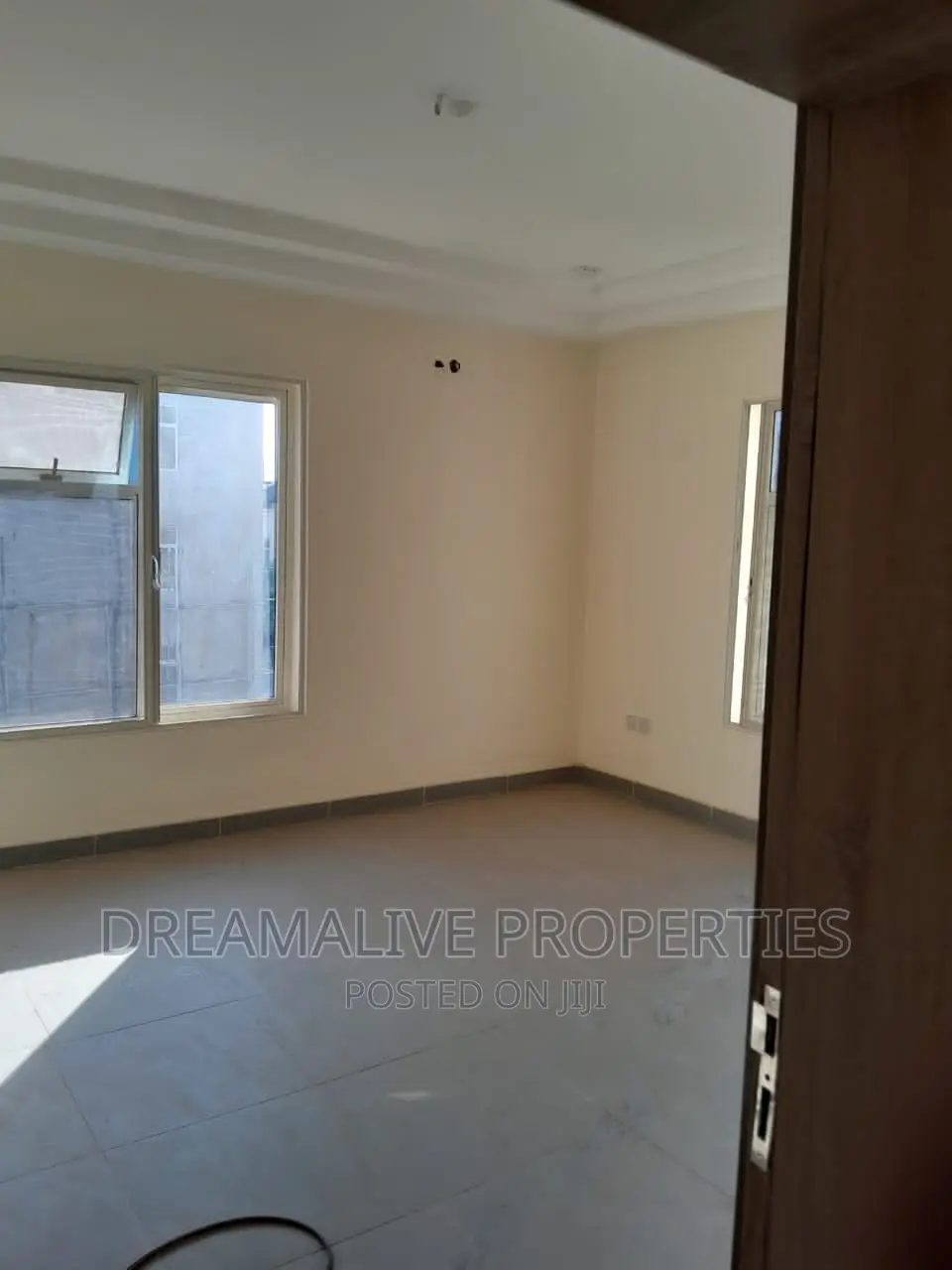 5bdrm Duplex in An Estate, Dawaki for sale
