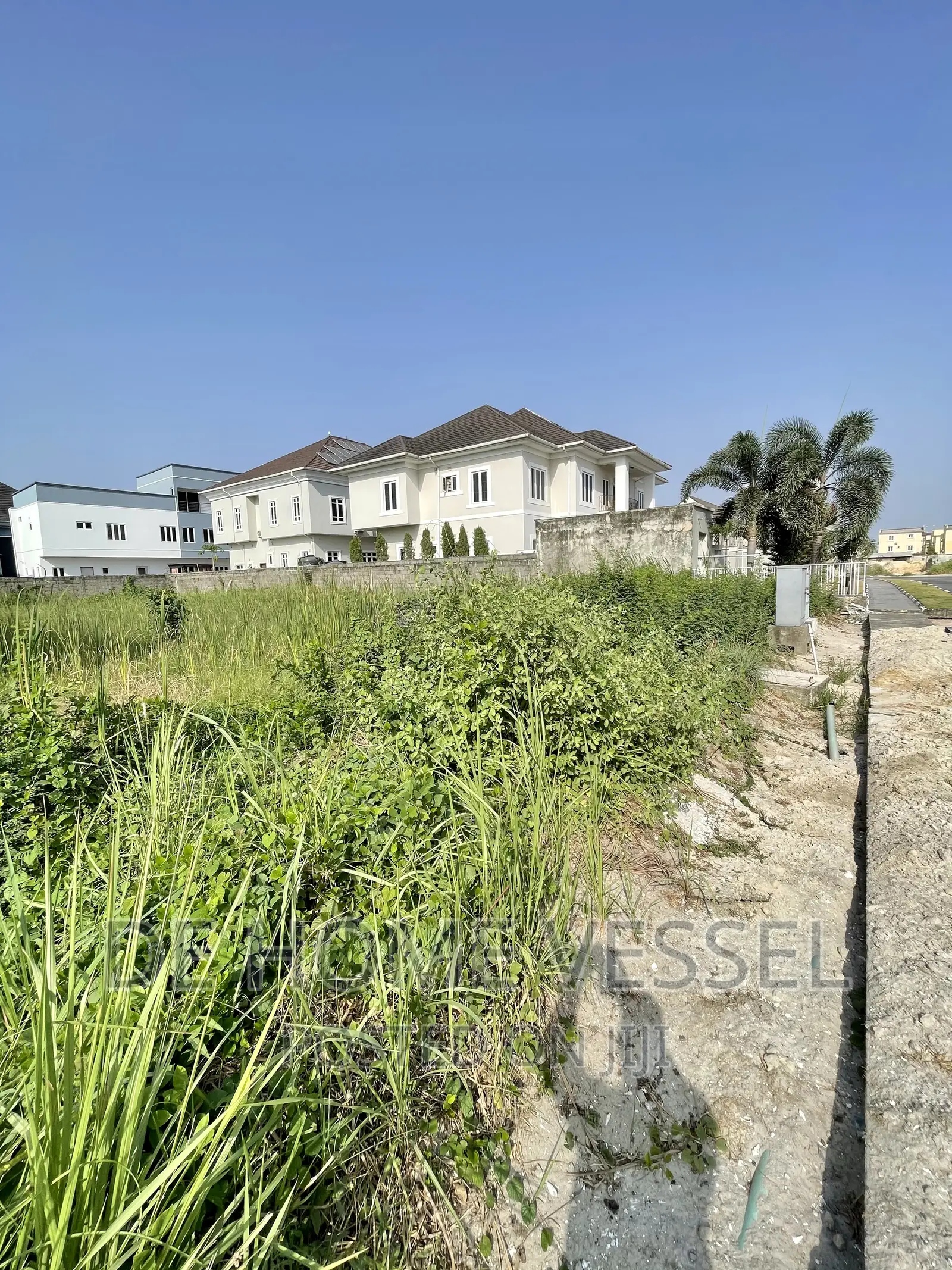 Prime Dry Land in the Best Estate