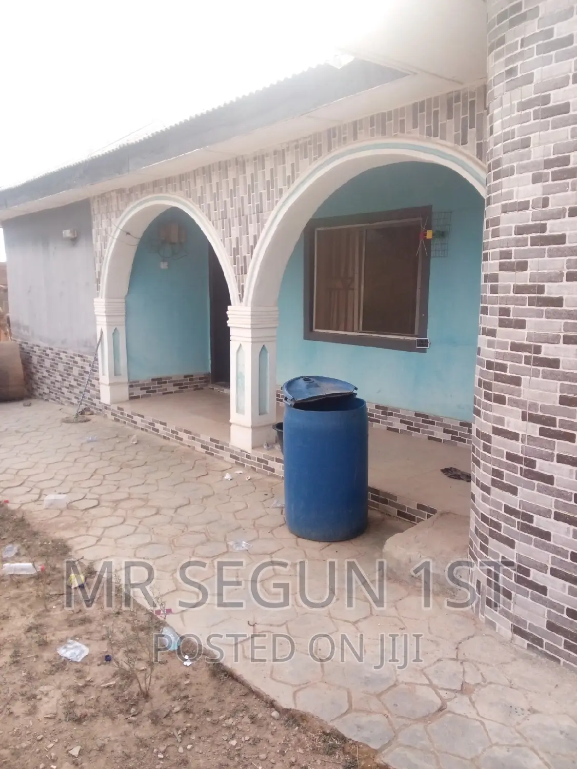 4bdrm Block of Flats in Ire Wole Estate, Apata for sale