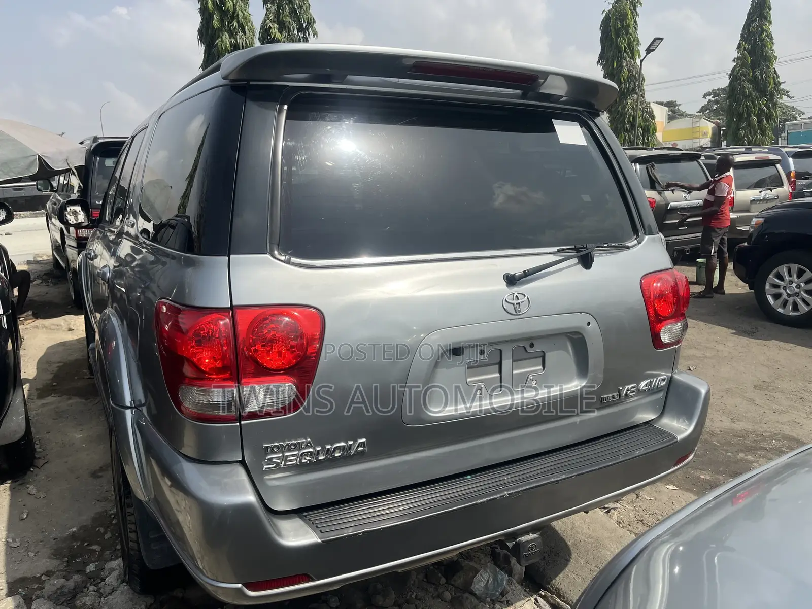 Toyota Sequoia 2006 Silver