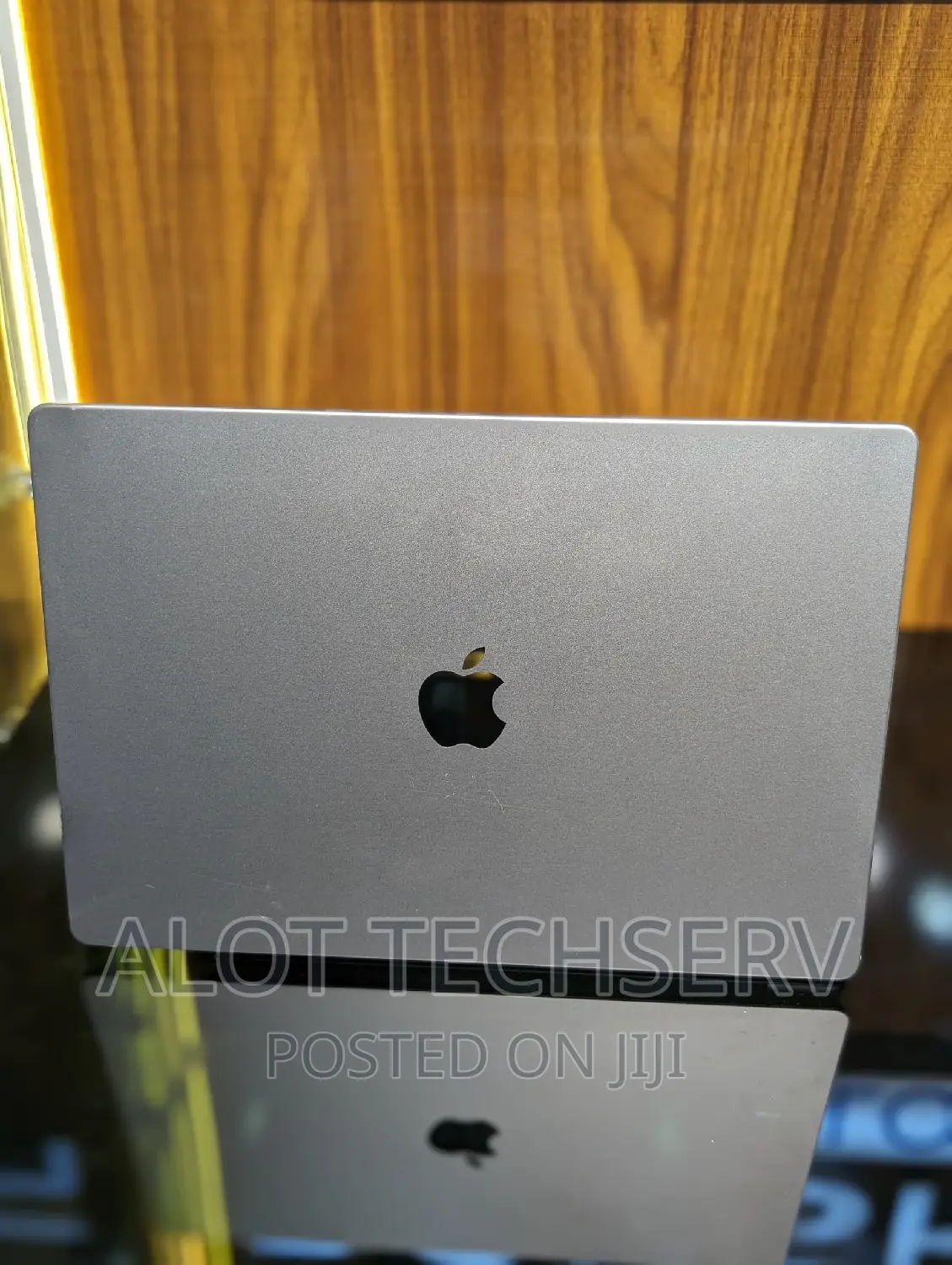 Laptop Apple MacBook Pro 2021 M1 16GB Apple M1 Max SSD 512GB