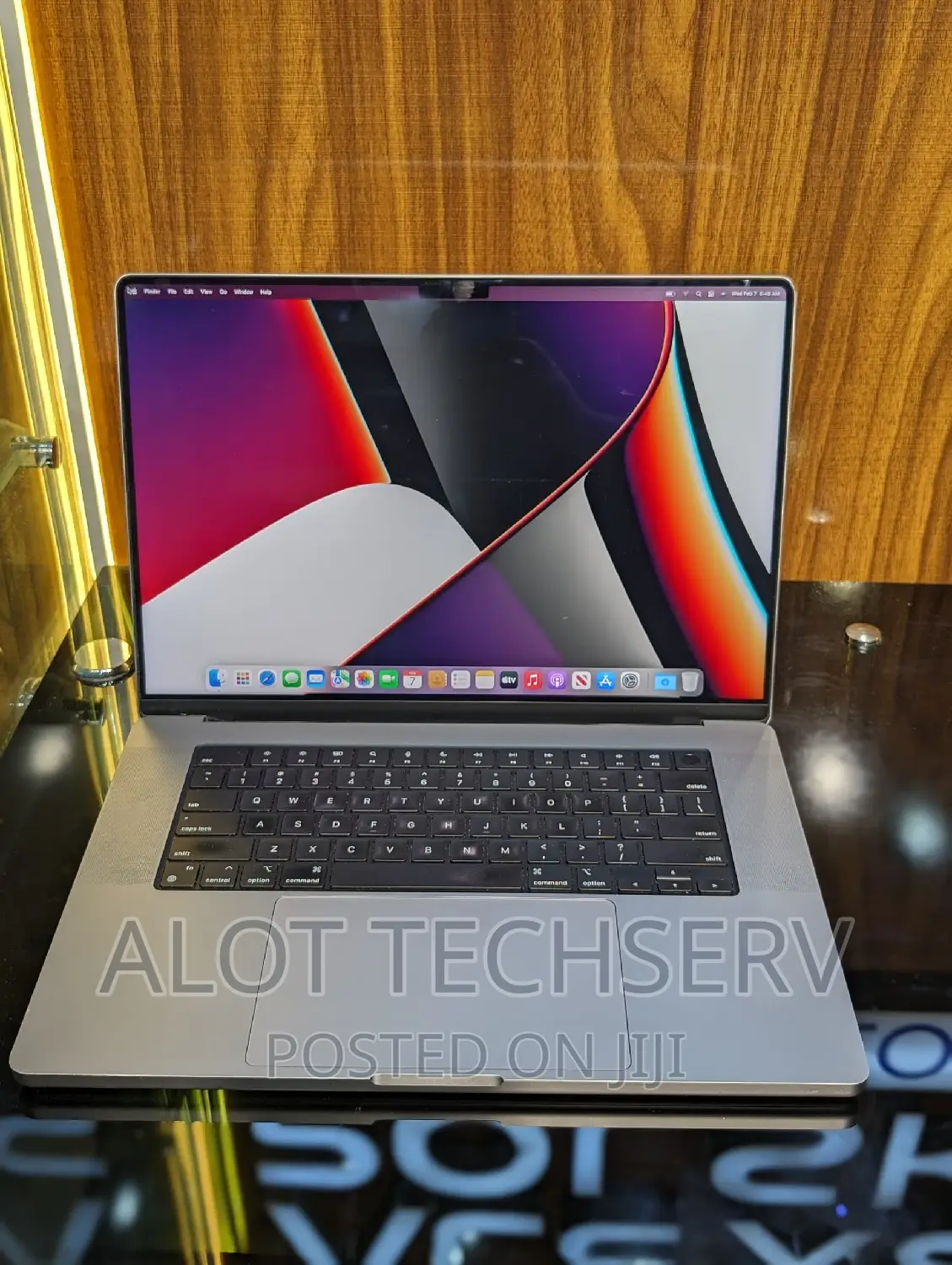 Laptop Apple MacBook Pro 2021 M1 16GB Apple M1 Max SSD 512GB