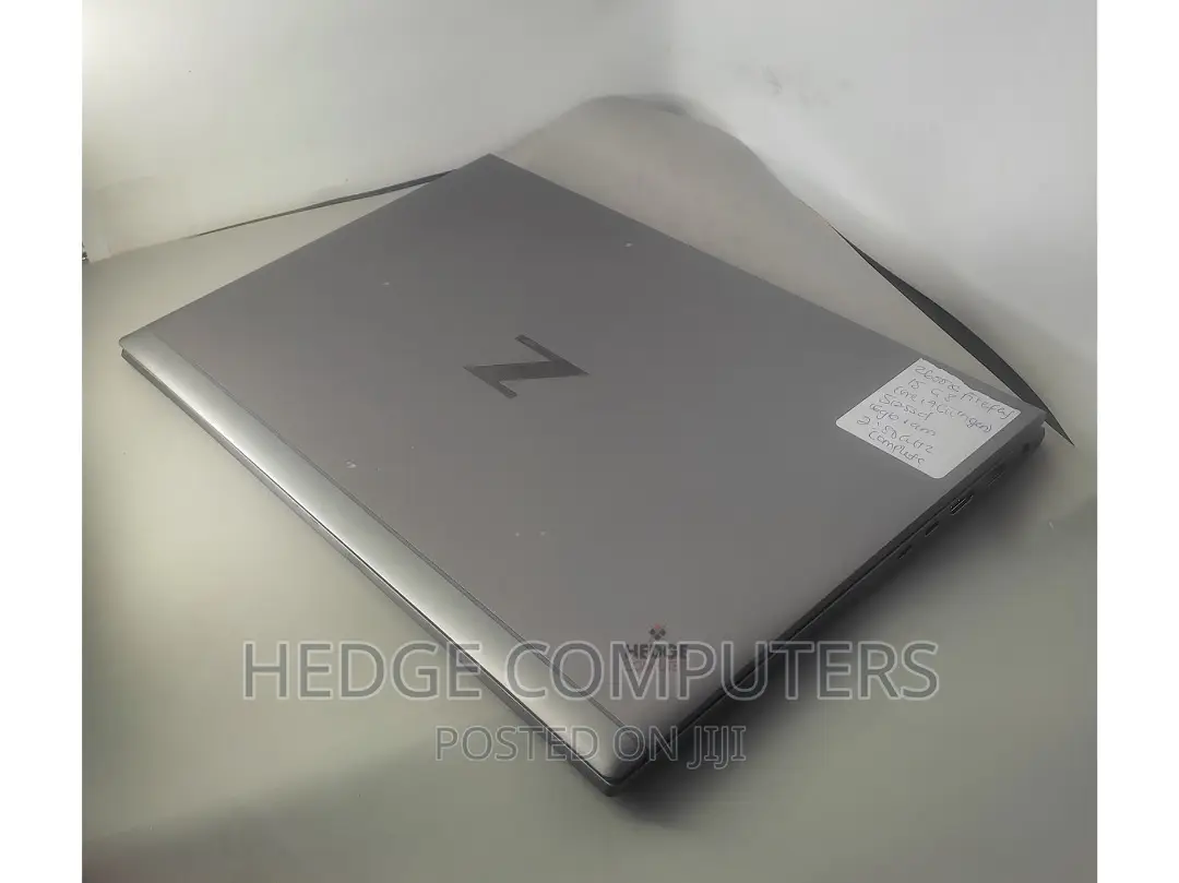 Laptop HP ZBook Firefly G8 16GB Intel Core i7 SSD 512GB