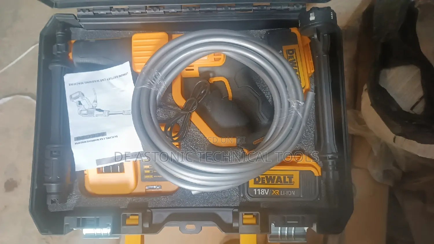 118v Dewalt Cordless Pressure Washer Machine