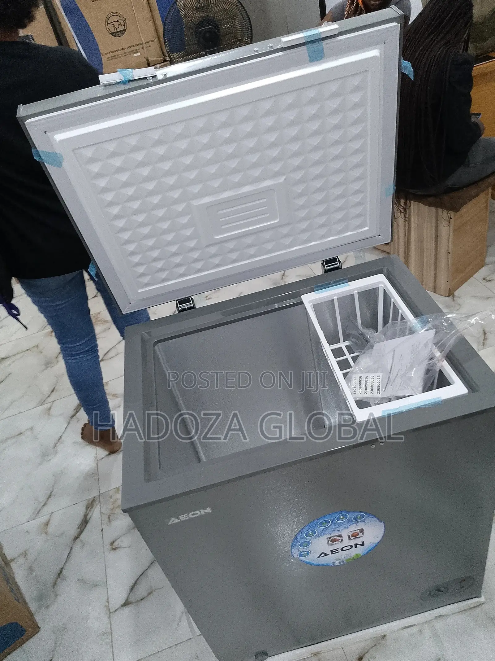 Fast Freezing 150 Litres Aeon Chest Freezer(Acf150gk)