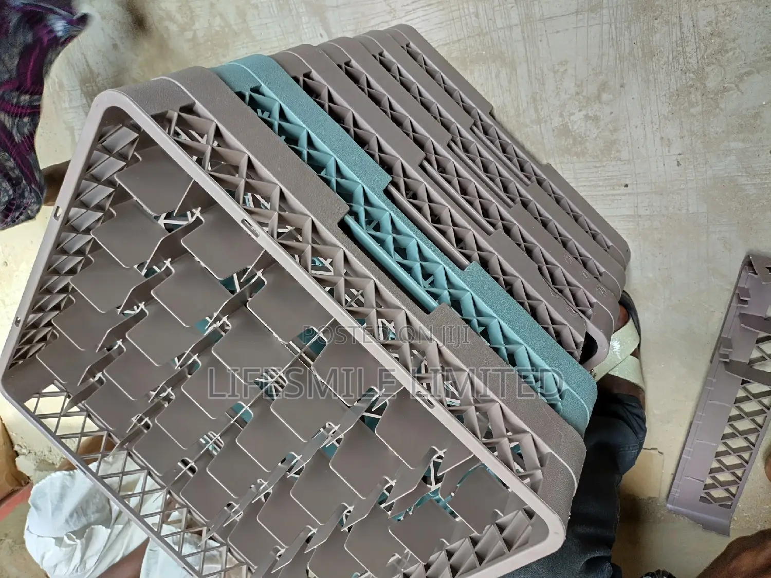 Quality Plastic Glass Crate