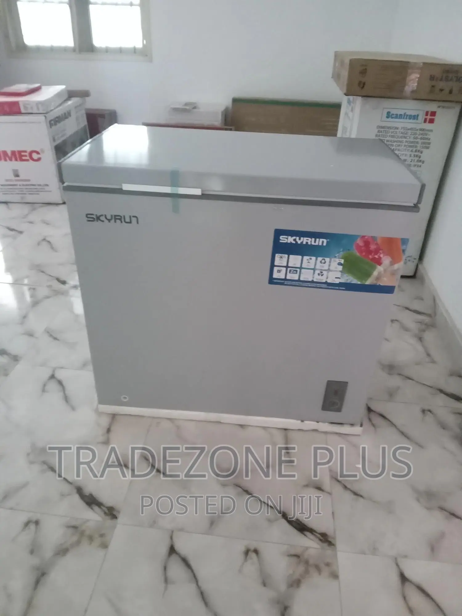 Skyrun Chest Freezer-Bd200a