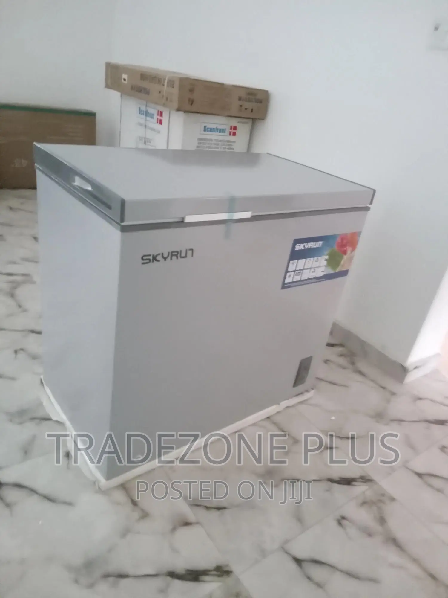 Skyrun Bd-200a Chest Freezer With Key Lock