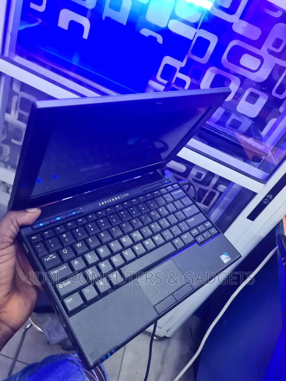 Laptop Dell Latitude 2100 2GB Intel Pentium HDD 160GB