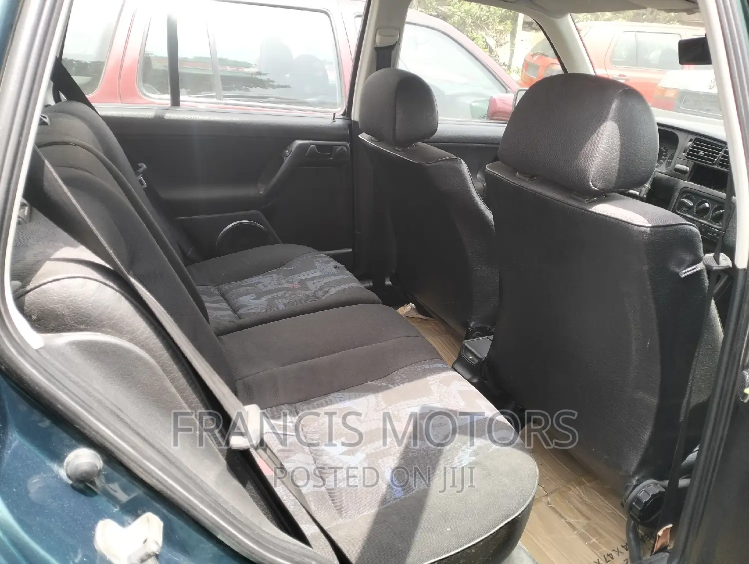 Volkswagen Golf 2000 Green