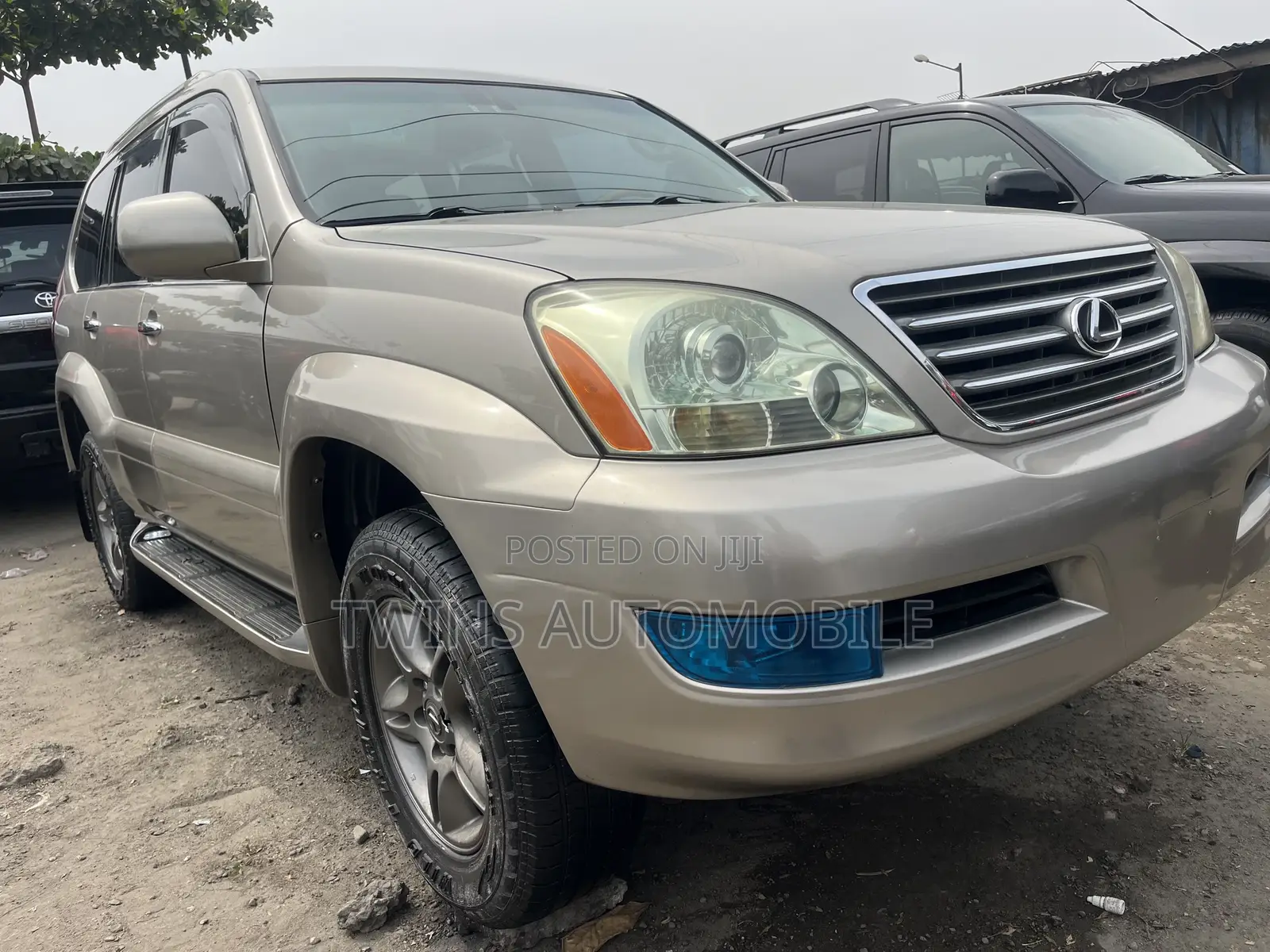 Lexus GX 470 2007 Gold