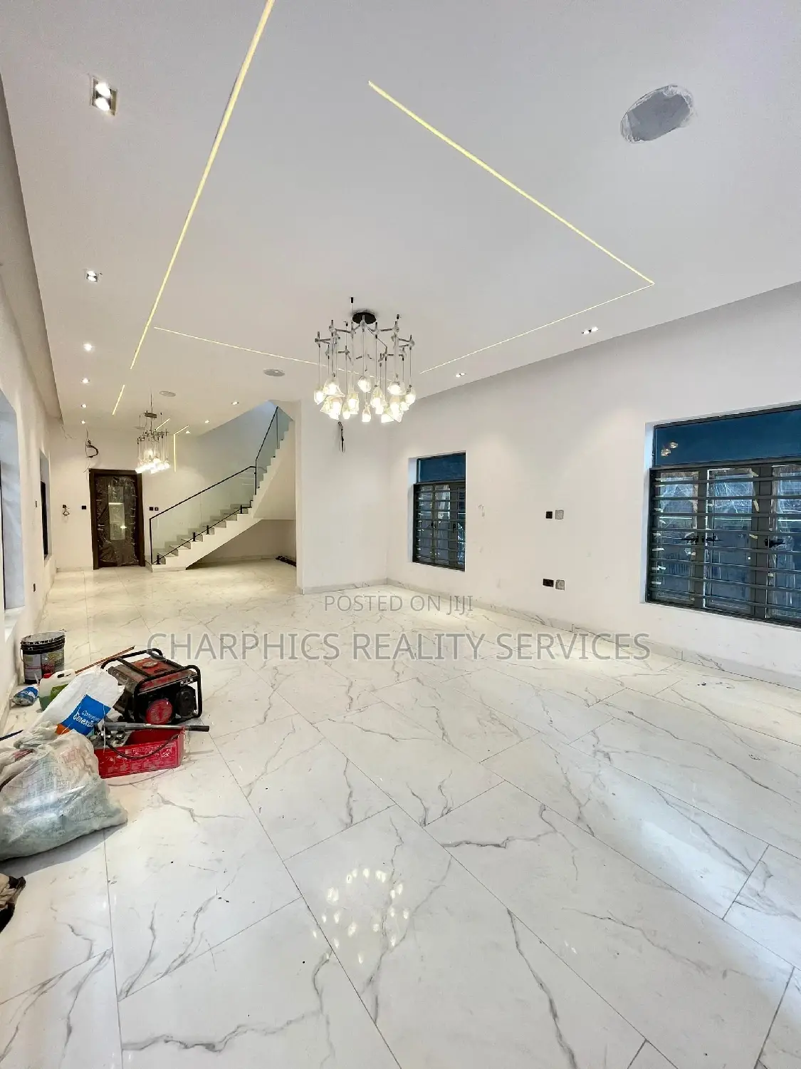 5bdrm Duplex in Lekki Phase 1 for sale