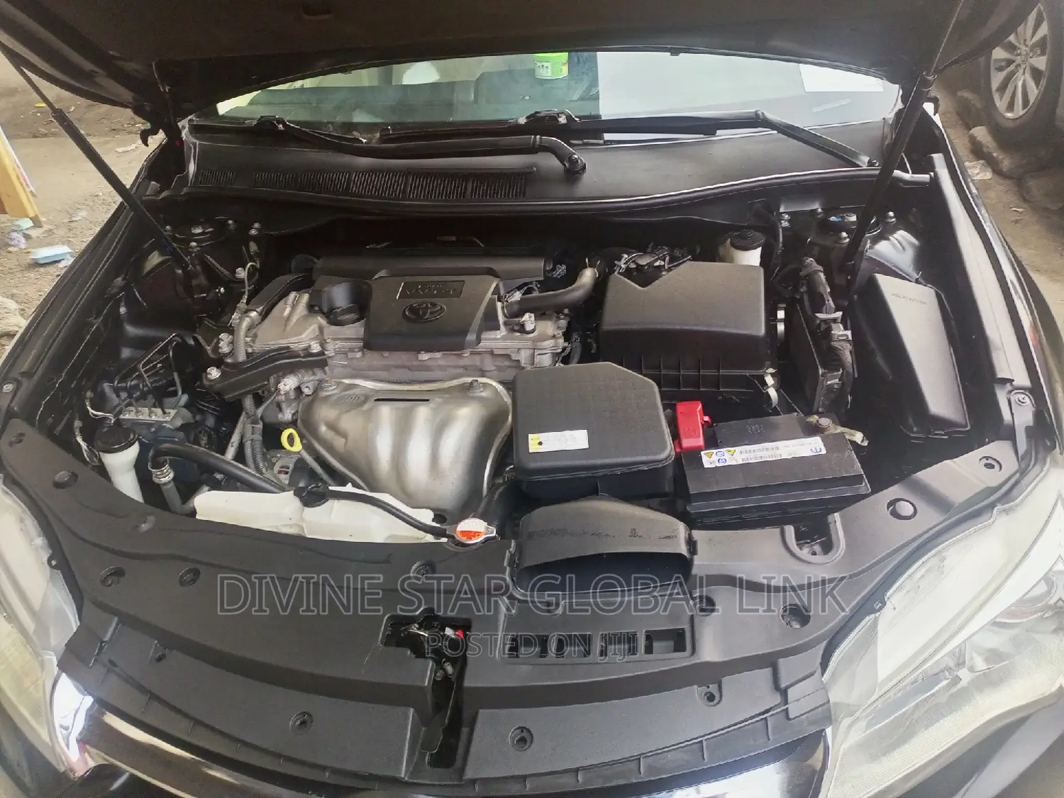 Toyota Camry 2016 White