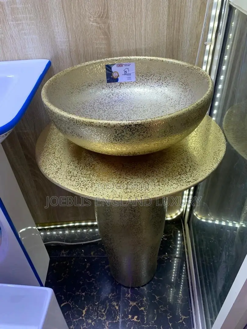 Executive Gold Standing Wash Hand Basin With Mirror